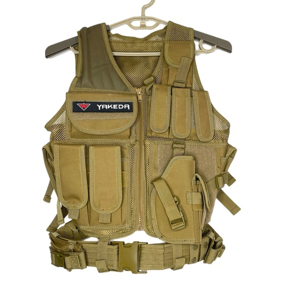 Yakeda Tactical Vest - Picture 4 of 9